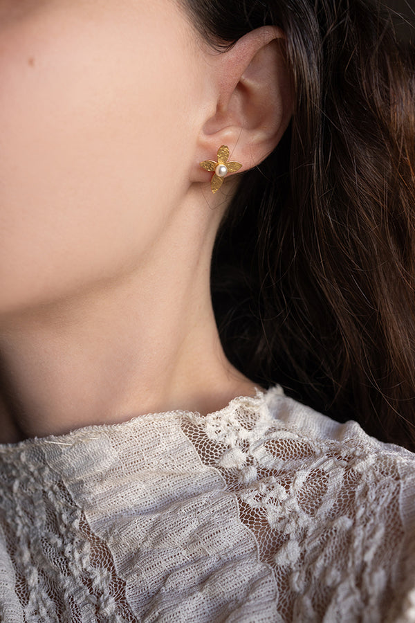 σκουλαρικια-λουλουδι-μαργαριταρι