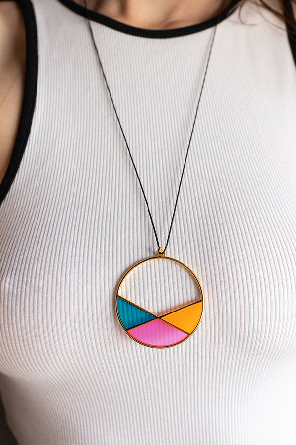 μακρυ-κολιε-βιτρω