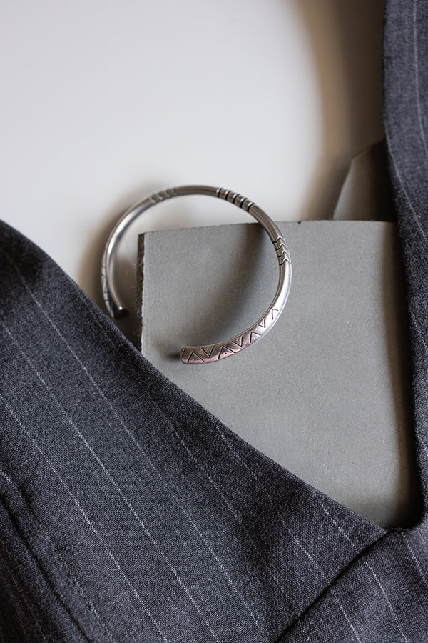 ΕΠΑΡΓΥΡΗ-ΧΕΙΡΟΠΕΔΑ-CUFF