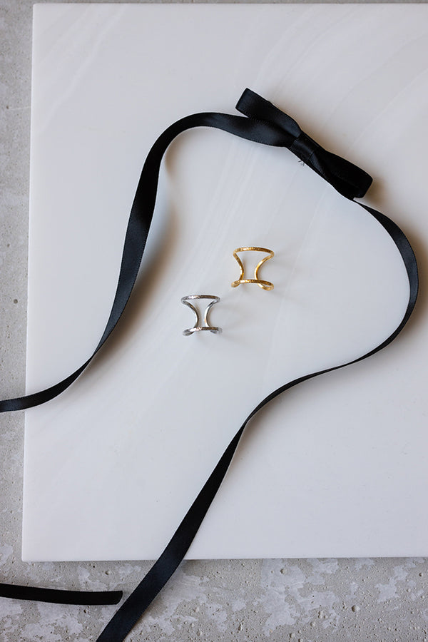 ΔΑΧΤΥΛΙΔΙ-ΔΥΟ-ΜΠΑΡΕΣ