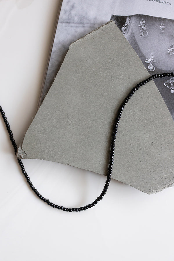 κοντο-κολιε-μαυρο