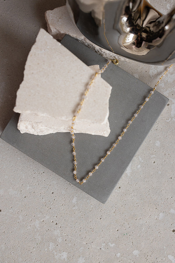 κολιε-ροζαριο-φεγγαροπετρα