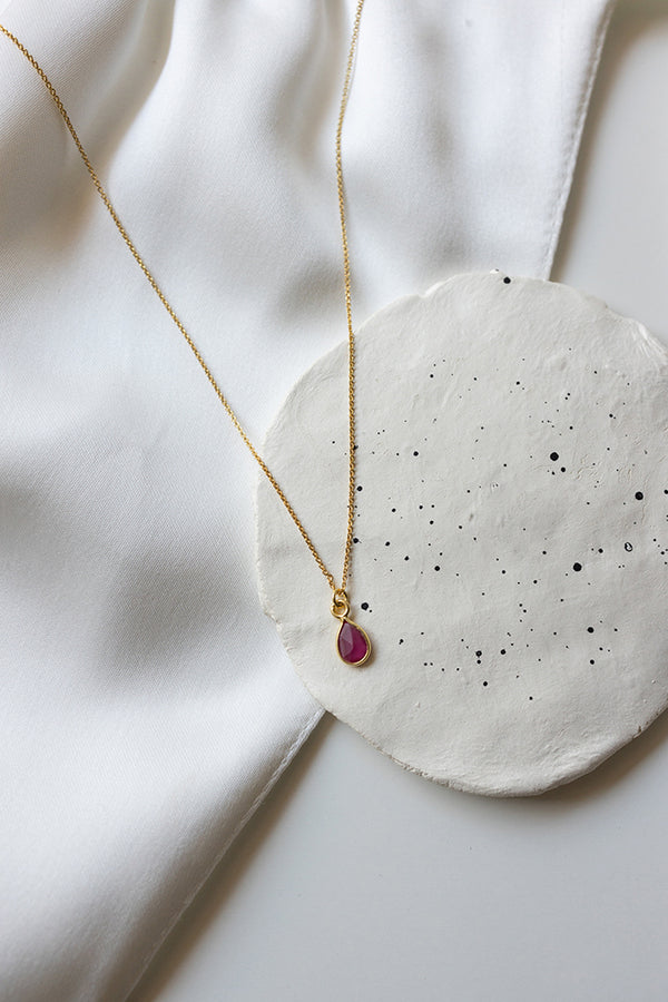 κολιε-σταγονα-ρουμπινι