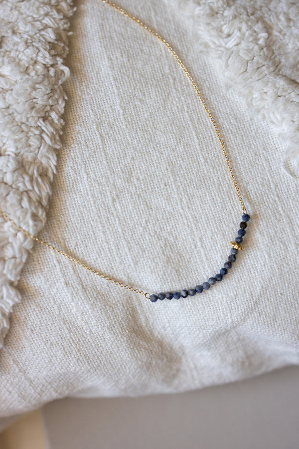 κολιε-κοντο-ζαφειρι