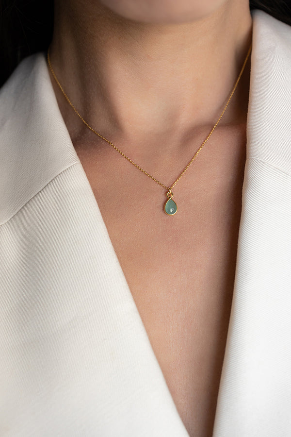 κολιε-σταγονα-μεντα