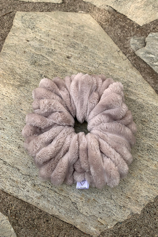 χειροποίητο-scrunchie-μπεζ