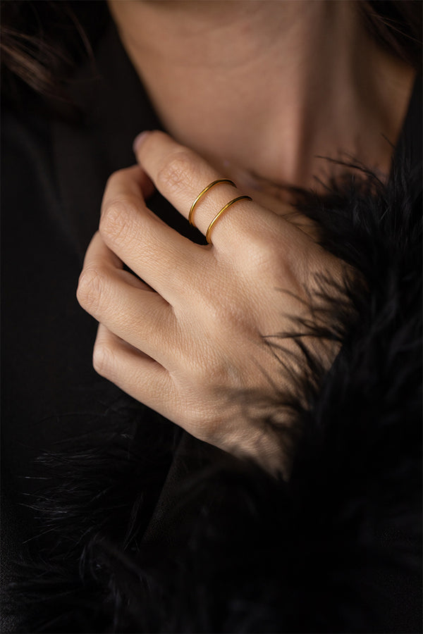 ΔΙΠΛΗ-ΓΡΑΜΜΗ-ΔΑΧΤΥΛΙΔΙ