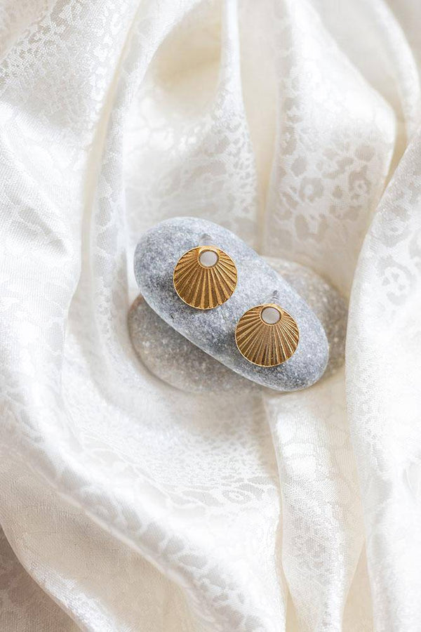 Seashell Ear Jackets White - Elinart