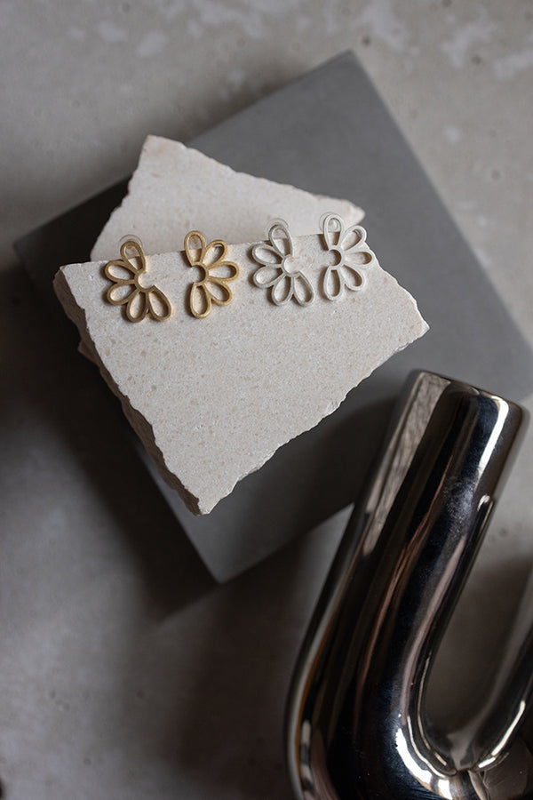 ΣΚΟΥΛΑΡΙΚΙΑ-ΜΙΣΗ-ΜΑΡΓΑΡΙΤΑ