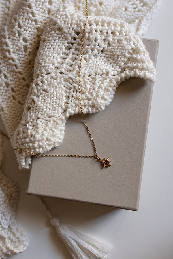 κολιε-ατσαλινο-στρας